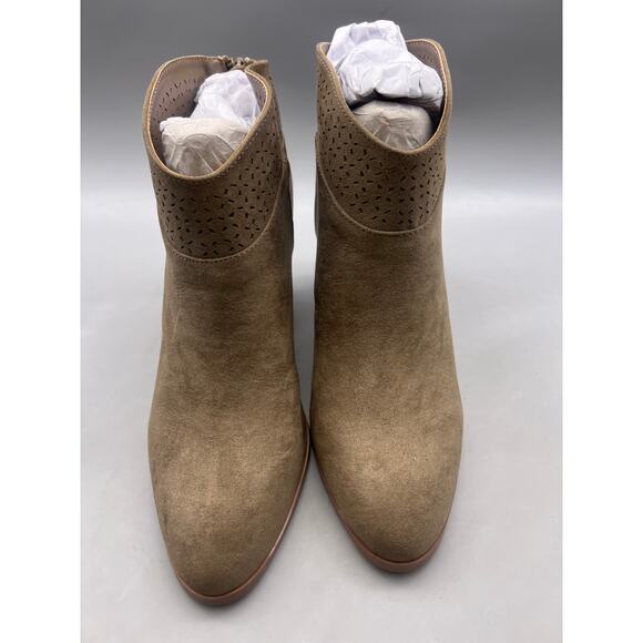 Violet & Red Jackson Laser Cut Topline Booties – Taupe – 6 – NWOB - Picture 4 of 8